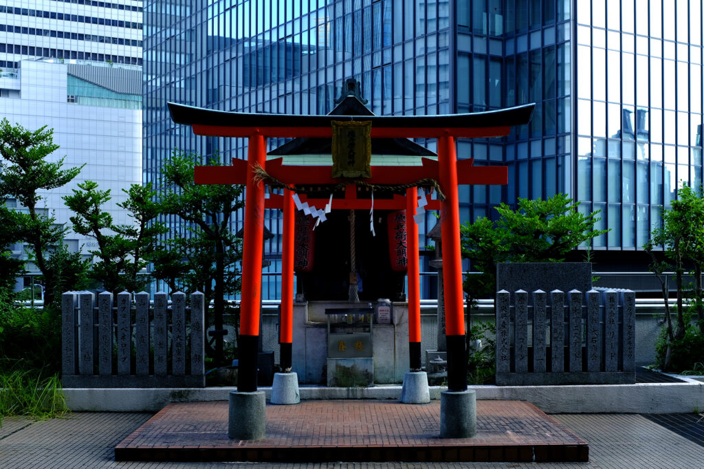 徳兵衛大明神