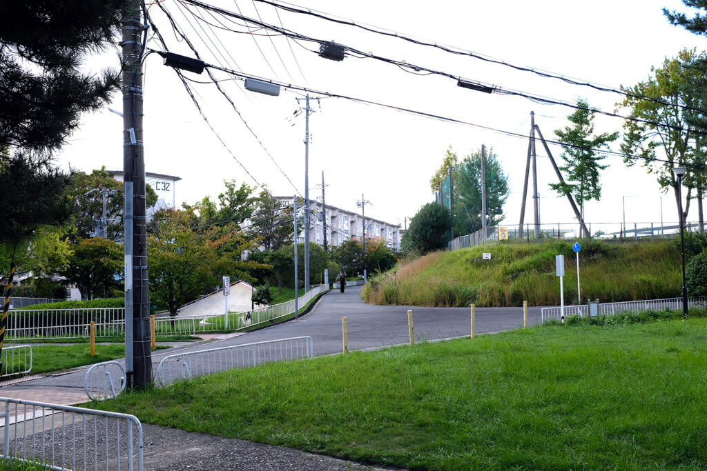 現在の竹見台の風景