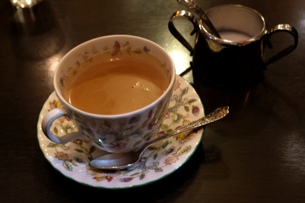 ロンドンティールームのロイヤルミルクティー